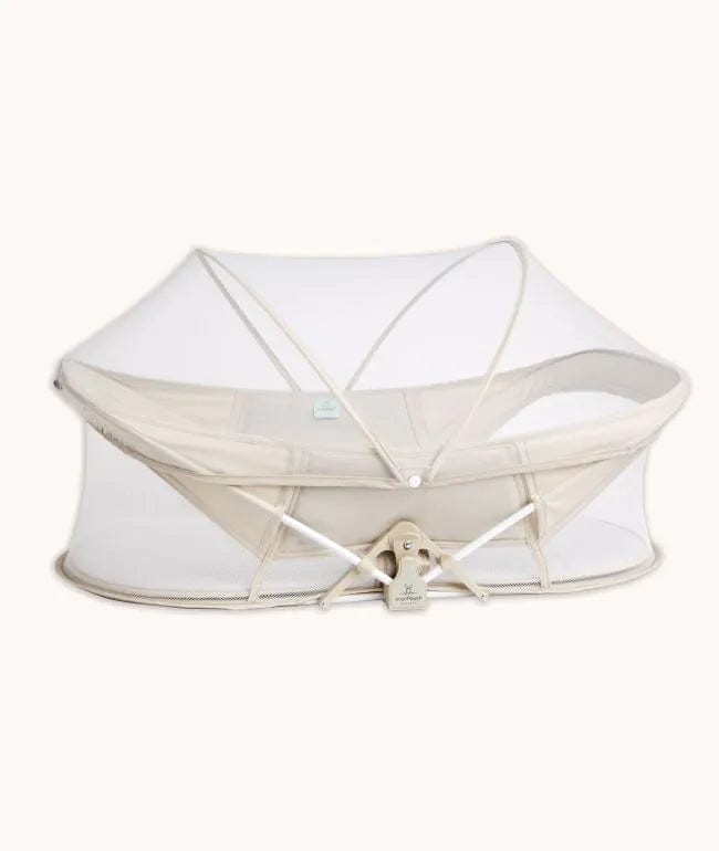 Foldable Carry Cot For Baby By ergoPouch - Stylemykid.com