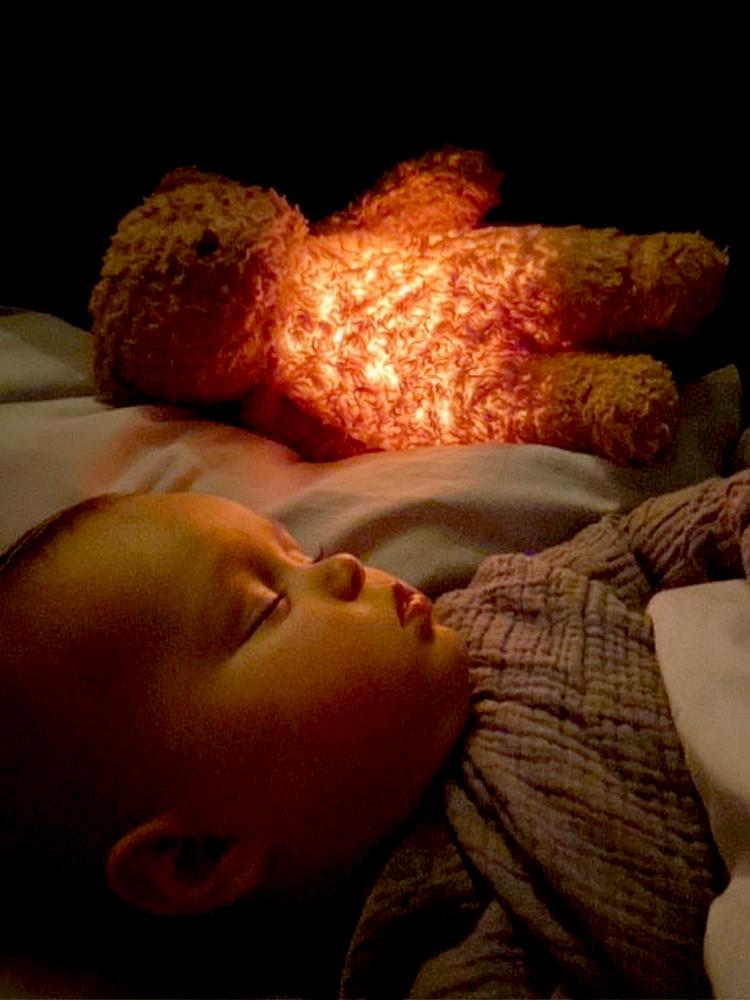 Moonie - Humming Friend Bear Nightlight & Sleeping Aid - Caramel - Stylemykid.com