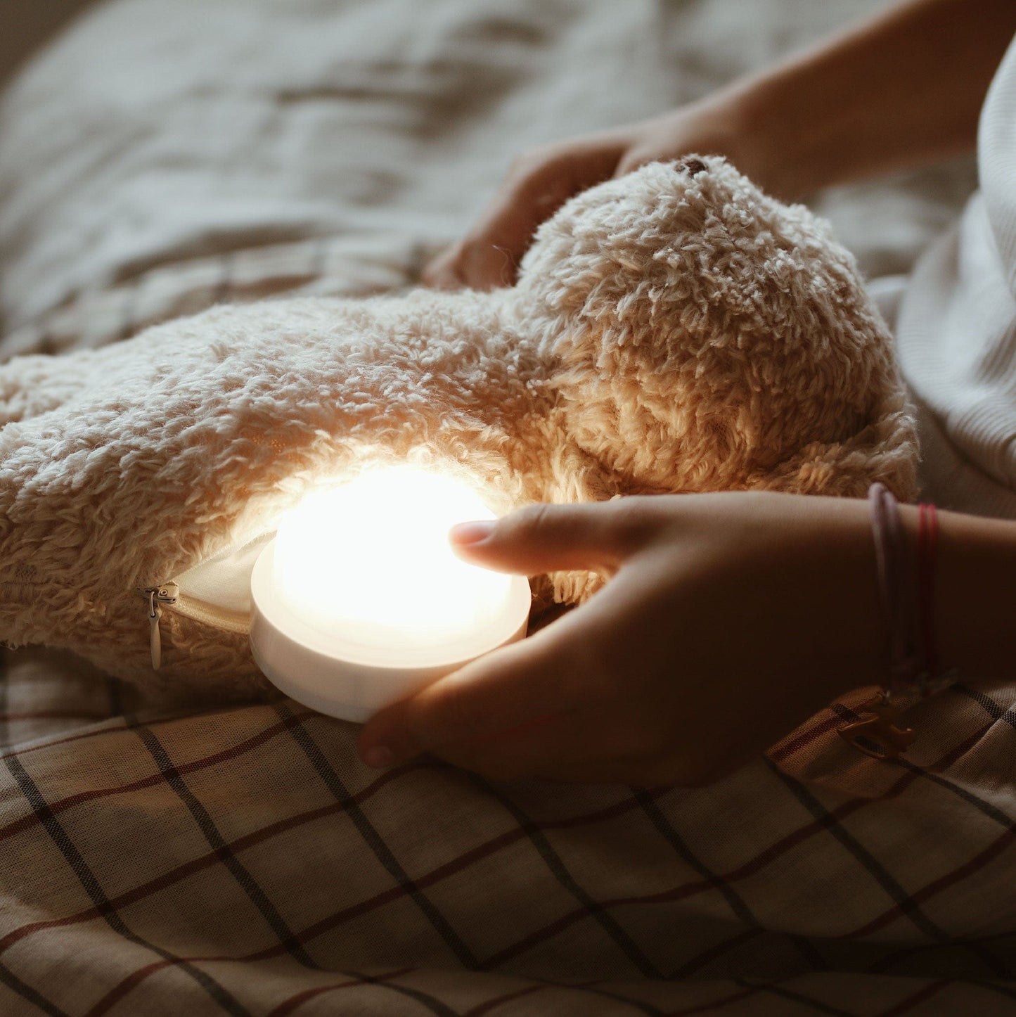 Moonie - Humming Bear with Nightlight - Sand - Stylemykid.com
