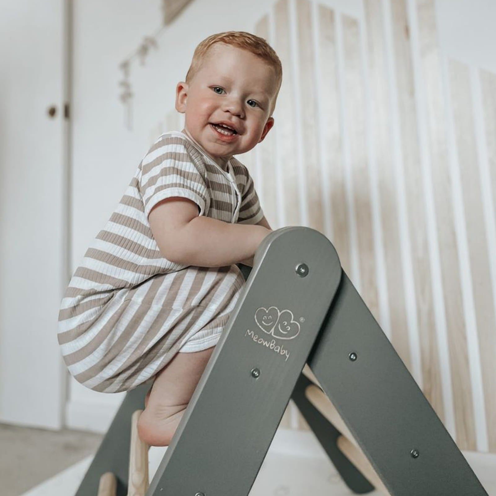 Folding Play House With Ladder For Kids By MeowBaby - Stylemykid.com