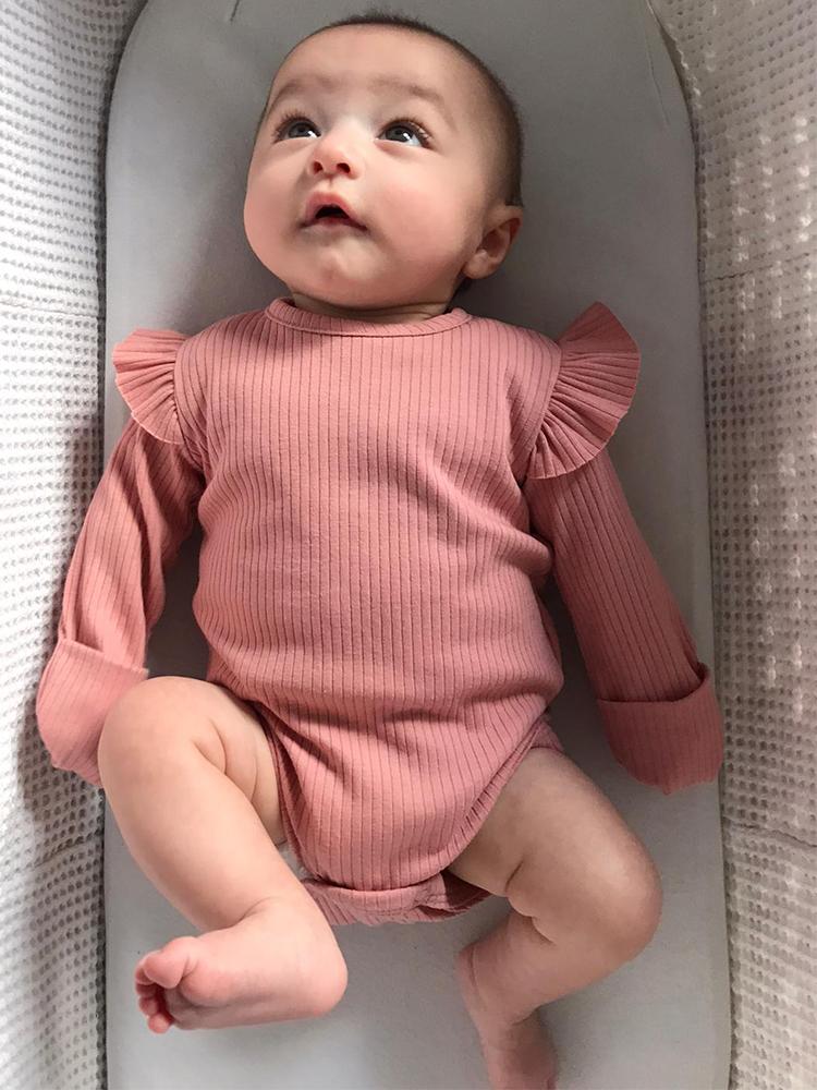 Artie - Ribbed Pink Baby Girls Bodysuit with Ruffles - Rose Forest 0 to 3 months - Stylemykid.com