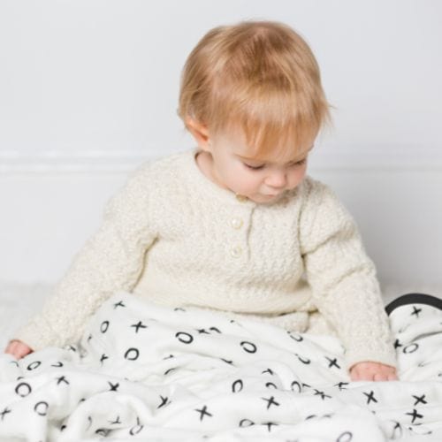 Lulujo - Quilt - Hugs & Kisses - Stylemykid.com