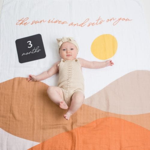 Lulujo - Single Cotton Swaddle & Cards - Sun Rises - Stylemykid.com
