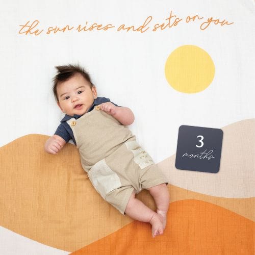Lulujo - Single Cotton Swaddle & Cards - Sun Rises - Stylemykid.com