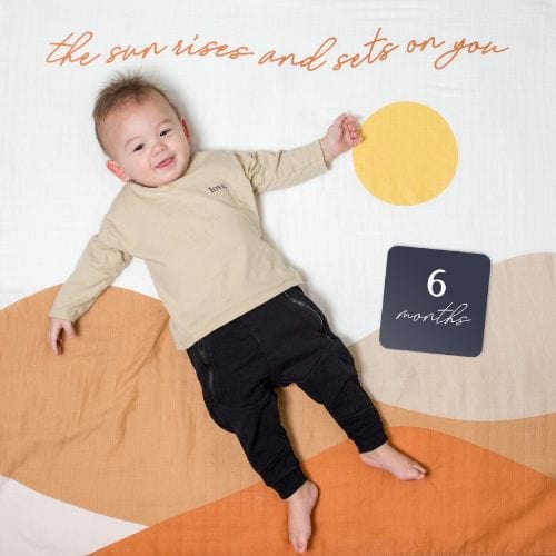 Lulujo - Single Cotton Swaddle & Cards - Sun Rises - Stylemykid.com