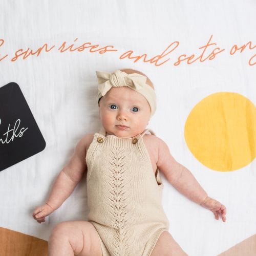 Lulujo - Single Cotton Swaddle & Cards - Sun Rises - Stylemykid.com