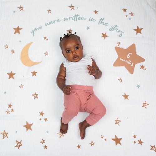 Lulujo - Single Cotton Swaddle & Cards - Written In The Stars - Stylemykid.com