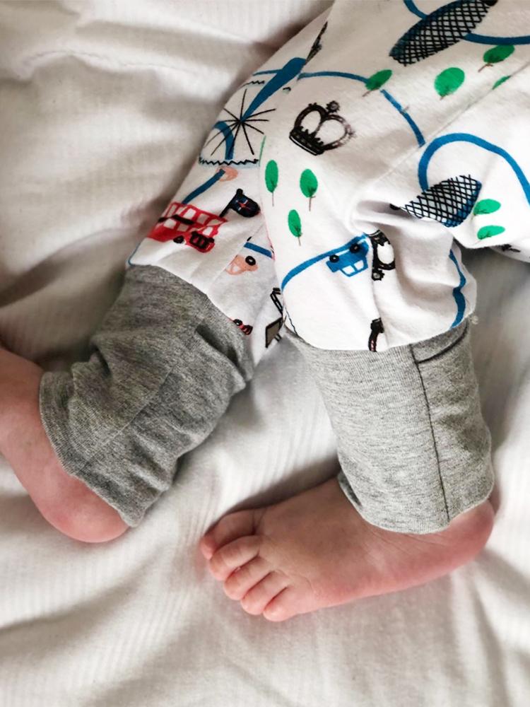 London Landmarks Baby Zip Sleepsuit with Hand and Feet Cuffs - Stylemykid.com