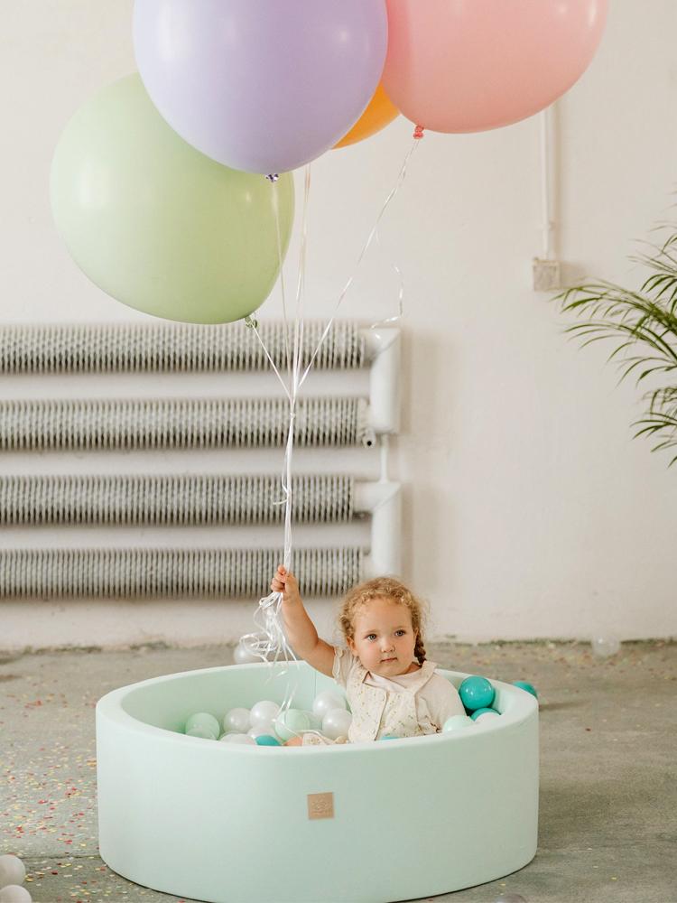 MeowBaby - Cupcake - Luxury Round Ball Pit Set with 250 Balls - Kids Ball Pool - 90cm Diameter (UK and Europe Only) - Stylemykid.com