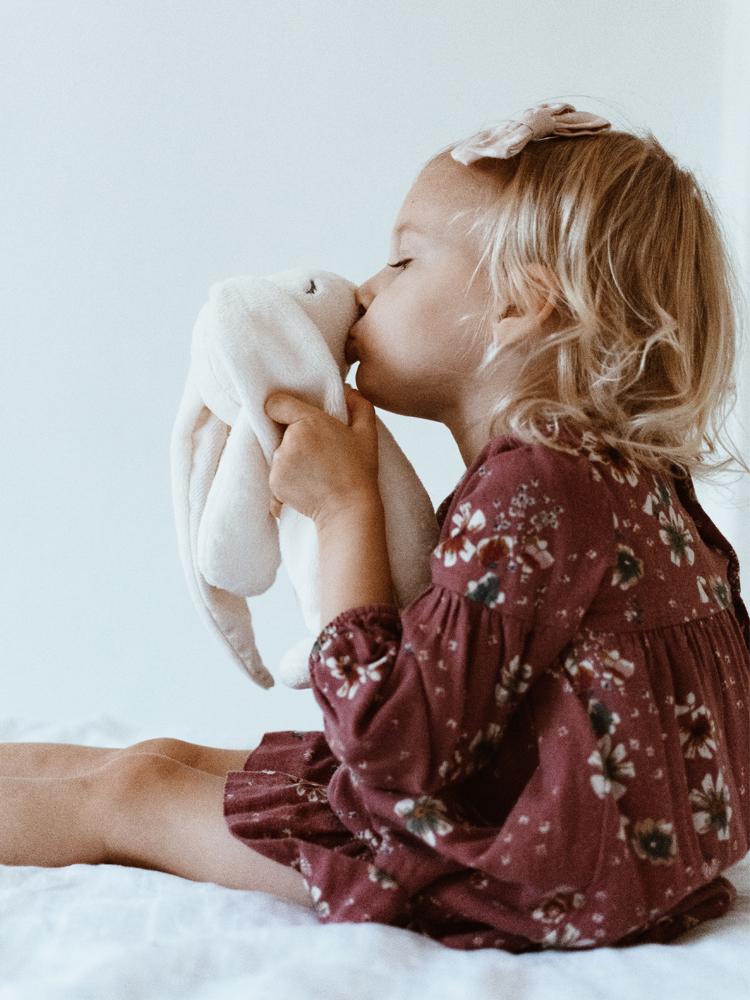 Moonie Sensory Cuddle Bunny - Cloud - Stylemykid.com