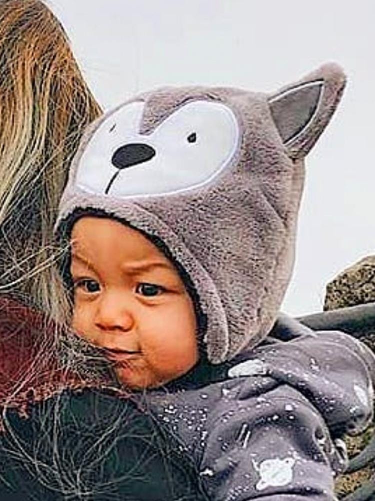 Flapjack Kids - Reversible Winter Hat - Wolf & Bear - 6 months to 6 years - Stylemykid.com